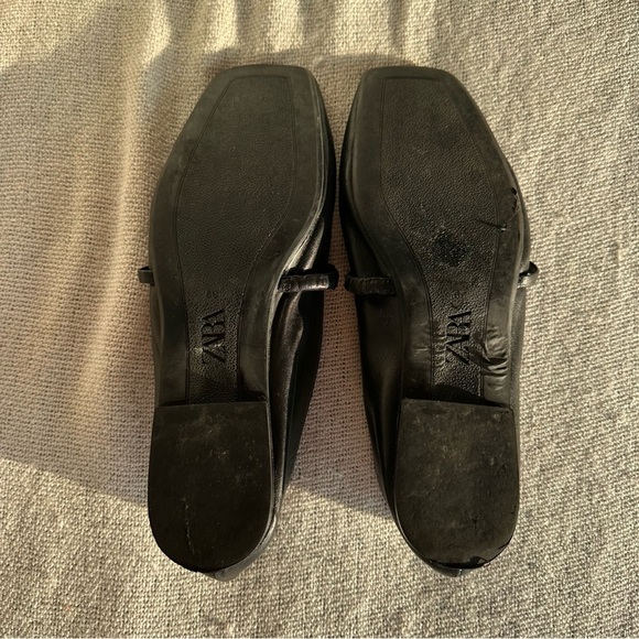 Zara Elegant Black Leather Flats Footwear - Picture 6 of 6